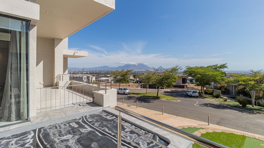 3 Bedroom Property for Sale in Baronetcy Estate Western Cape